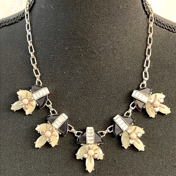 Talbots Adjustable Statement Necklace - Picture 1 of 3